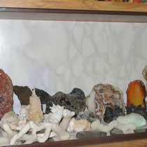 Коллекция драгоценных, минеральных камней