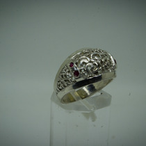 Серебренное кольцо в русском стиле с рубинами .